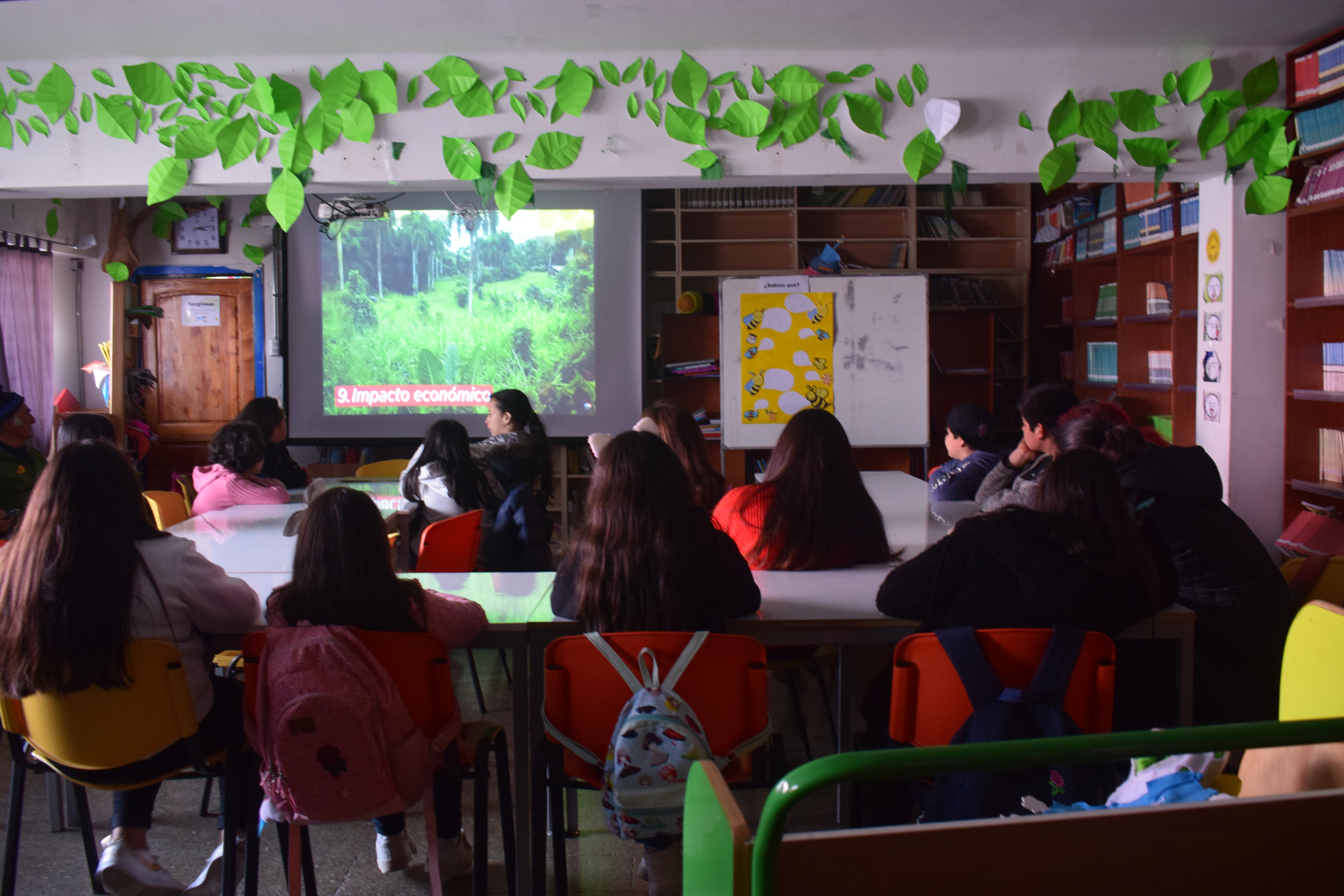 Charla sobre el liderazgo educacional