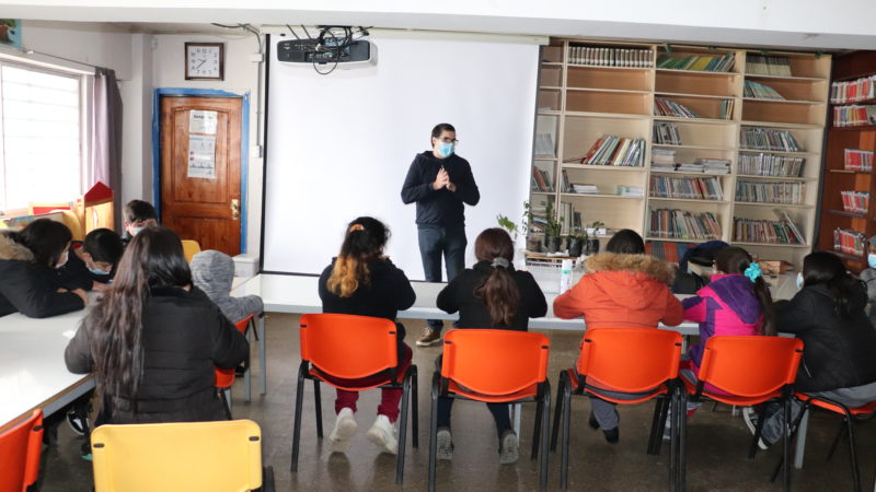 Charla educativa del árbol nativo.